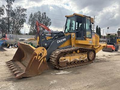 John Deere 755K Crawler Loader