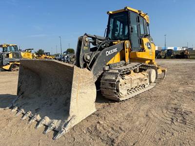 John Deere 755K Crawler Loader