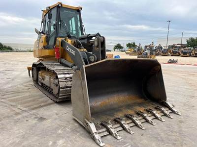 John Deere 755K Crawler Loader