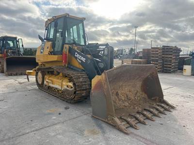 John Deere 755K Crawler Loader