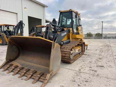 John Deere 755K Crawler Loader