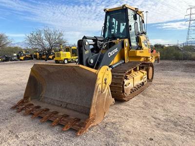 John Deere 755K Crawler Loader