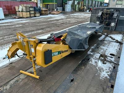 Vermeer M7050 Disc Mower