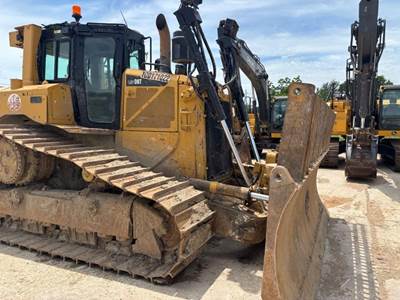 Caterpillar D6T Dozer