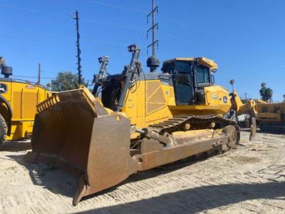 John Deere 1050K Dozer