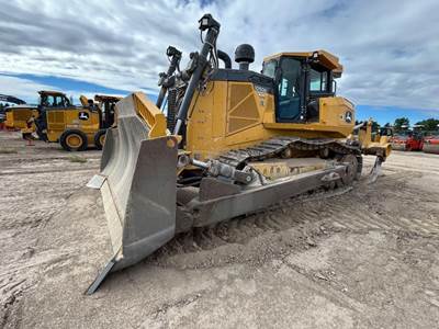 John Deere 1050K Dozer