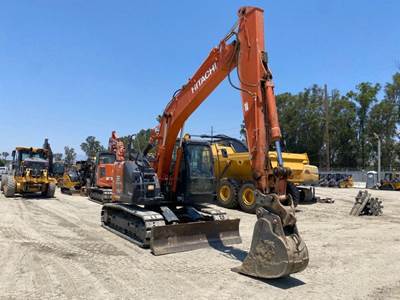 Hitachi ZX135US Excavator