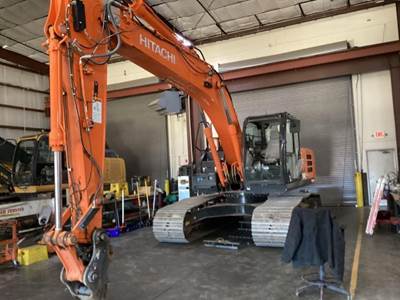 Hitachi ZX210LC-5N Excavator