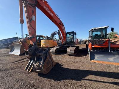 Hitachi ZX210LC-5N Excavator