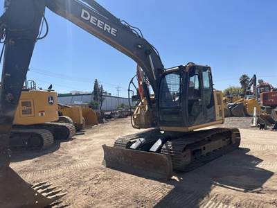 John Deere 135D Excavator