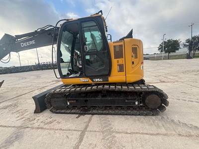 John Deere 135G Excavator