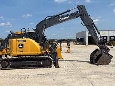 John Deere 135G Excavator