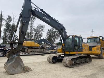 John Deere 200 G-TIER Excavator