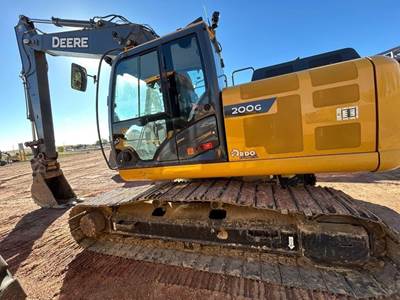 John Deere 200 G-TIER Excavator