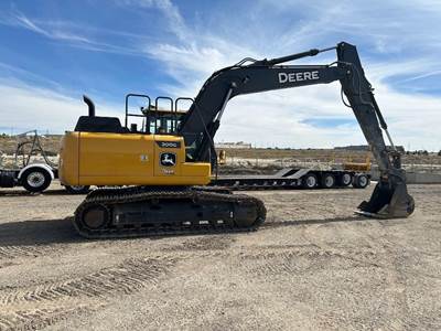 John Deere 200 G-TIER Excavator