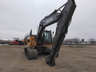John Deere 200 G-TIER Excavator