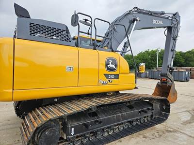 John Deere 210 P-TIER Excavator