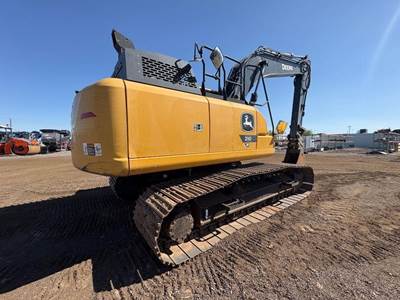 John Deere 210 P-TIER Excavator