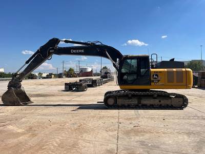 John Deere 210 P-TIER Excavator