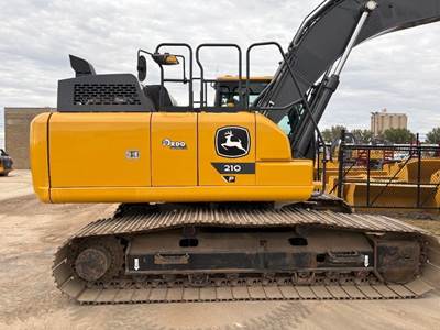 John Deere 210 P-TIER Excavator