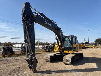 John Deere 210 P-TIER Excavator