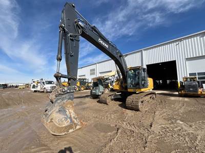 John Deere 210 P-TIER Excavator