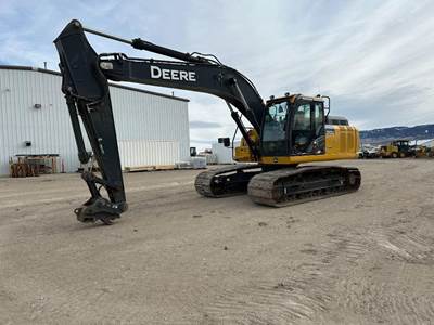 John Deere 210G LC Excavator