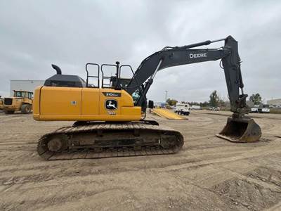 John Deere 210G LC Excavator