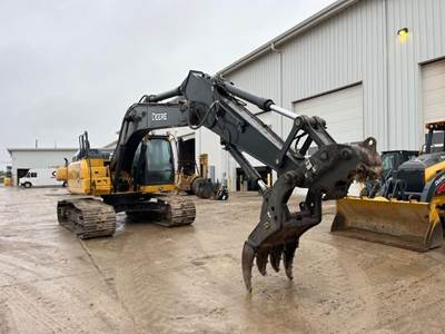 John Deere 210G LC Excavator