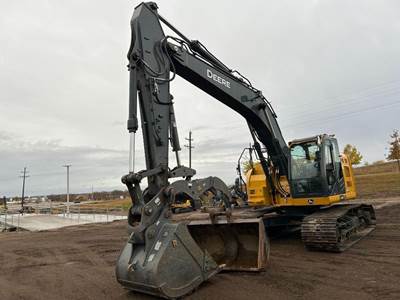 John Deere 245G LC Excavator
