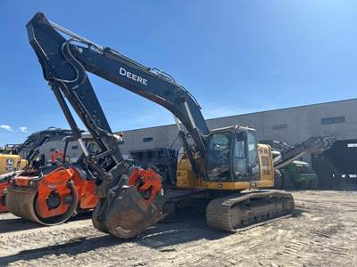 John Deere 245G LC Excavator