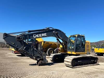 John Deere 245G LC Excavator
