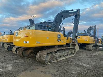 John Deere 250 P-TIER Excavator