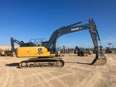 John Deere 250 P-TIER Excavator
