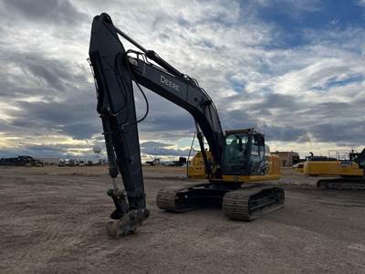 John Deere 250 P-TIER Excavator
