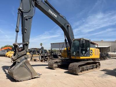John Deere 250 P-TIER Excavator