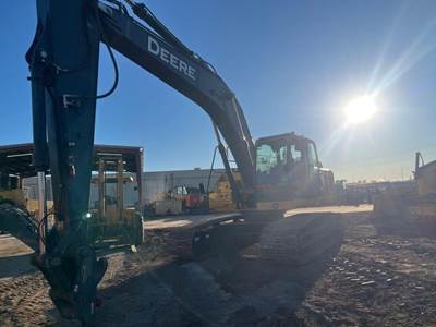 John Deere 250G LC Excavator