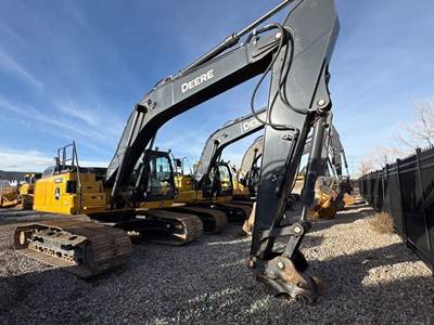 John Deere 250G LC Excavator