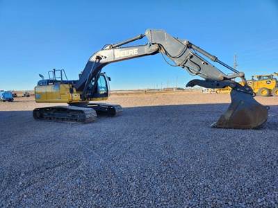 John Deere 250G LC Excavator