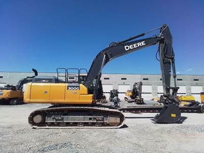 John Deere 300G LC Excavator