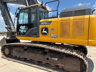 John Deere 300G LC Excavator