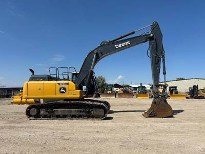 John Deere 300G LC Excavator