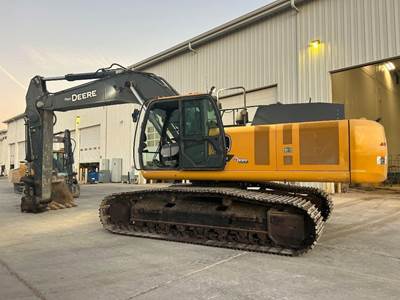 John Deere 350 P-TIER Excavator