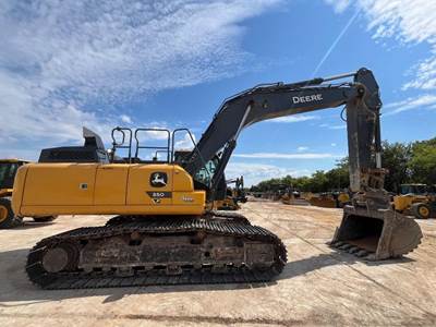 John Deere 350 P-TIER Excavator