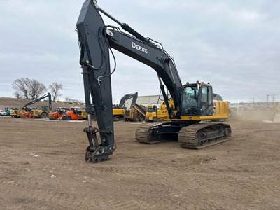 John Deere 350 P-TIER Excavator