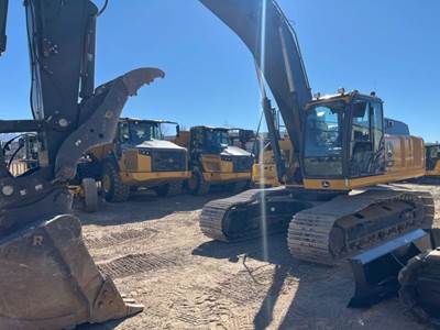 John Deere 350 P-TIER Excavator