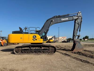 John Deere 380 P-TIER Excavator