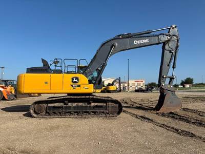 John Deere 380 P-TIER Excavator