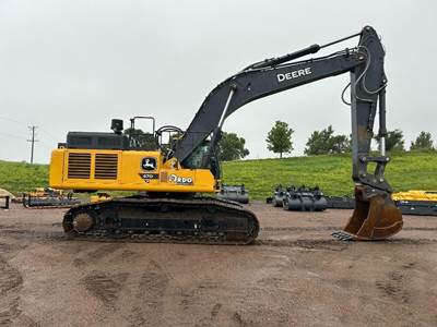 John Deere 470 P-TIER Excavator
