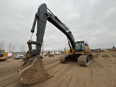 John Deere 470G LC Excavator